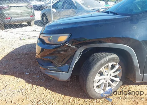 2019 Jeep Cherokee Latitude Fwd from USA, damaged, VIN 1C4PJLCB4KD144530